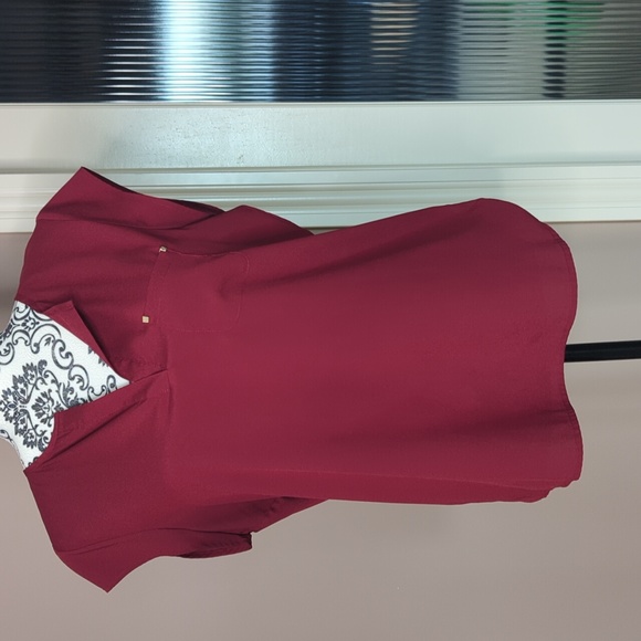 Size M Ivanka Trump Burgundy blouse - Picture 1 of 5